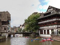 Une initiation au kayak près du pont du Faisan.